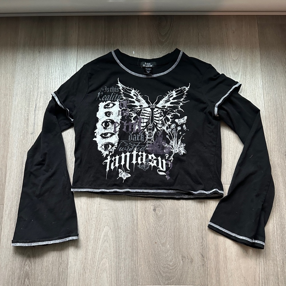 Butterfly Hottopic long sleeve top size small
